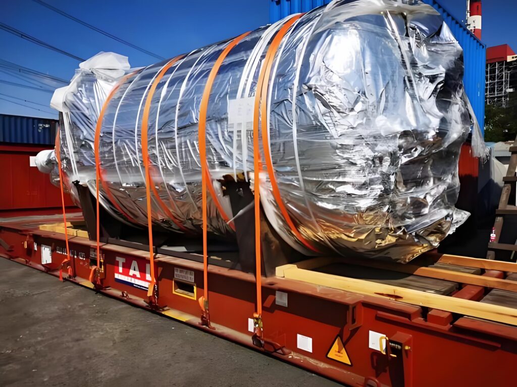 圖片[1]-危險品與溫控柜海運：在“紅線”邊緣，我們如何用專業為你守住合規與安全？-鑫漢物流